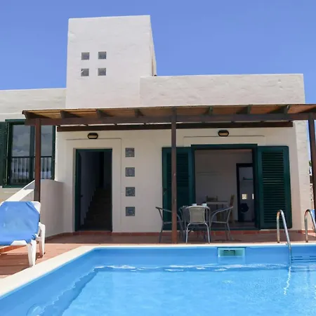 Con Piscina Cerca De Dunas De