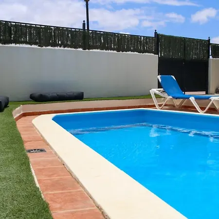 Con Piscina Cerca De Dunas De Dom wakacyjny Corralejo